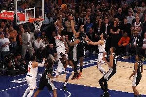 NBA补篮绝杀！纽约邮报报道：总决赛G4比赛用球即将拍卖，或拍得300万美元