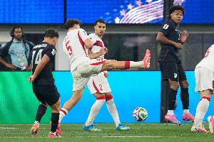 美国2-2战平土耳其！伯哈尔特献世界波破门，本场比赛实现传射