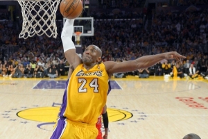 科比多年领跑联盟却仅获1次MVP，我不在意FMVP