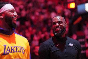 Slater:勇士引进老詹的复杂性小于浓眉 球队或许未来数日将寻求其他方案