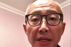 于嘉:76人给詹姆斯增添更多帮手,让他打球更轻松,他在4号位表现出色,擅长串联