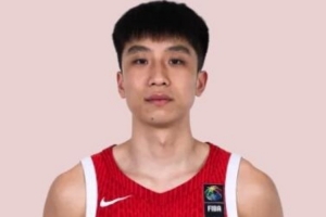 石洺豪进攻出色,张淳智独占得分上双