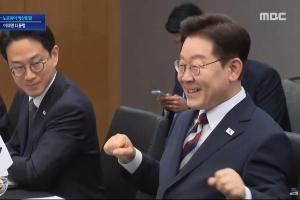 世界杯热度最高的庆祝活动：韩国总统李在明与挪威首相会面，模仿划船动作庆祝