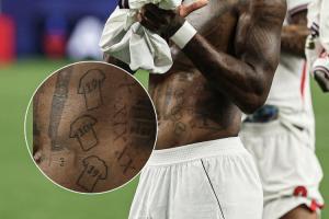 今夏重返红魔阵营!ESPN分享照片:拉什福德将在腹部纹上曼联的3个号码