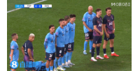 世界波!特尔任意球精准射门,热刺1-0领先悉尼FC