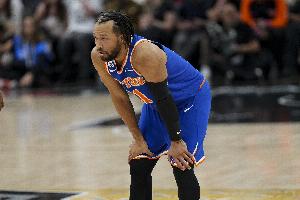 这可是全票当选的FMVP！布伦森在本赛季常规赛MVP评选中无人投票