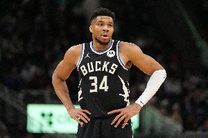 NBA史上仅KG独占队史得分、篮板、助攻、抢断、盖帽五项纪录，字母哥险些完成壮举