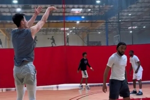 郭昊文征战NBA夏季联赛！洛杉矶最后一天，萨克拉门托待续征程