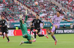 连续两场被换出！孙兴慜全场表现：无射门3次突破，5次对抗评分6.7