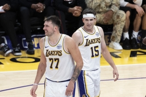 名记预测:湖人未来2-3年内几乎难以在系列赛中战胜雷霆与马刺