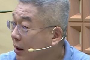 刘建宏表示：梅西在全面性上已超过马拉多纳，堪称全球足球界的领军人物