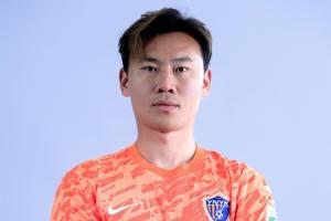 33岁后卫李松益与云南玉昆终止合约，成为自由球员加入上海申花