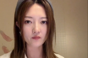 女生投篮时球馆设障碍致脚踝韧带撕裂引争议