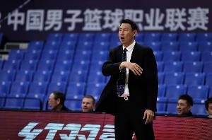 媒体人士透露:李楠将接任许利民职务,担任北京队新主教练