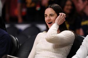 克拉克与约内斯库均受邀参与WNBA三分赛却均婉拒