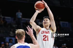 山西男篮频繁引进球员并力追胡金秋，CBA投入巨额资金是否合理？