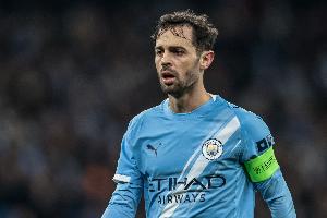 记者:巴萨对B席和库库雷利亚均非首要引援对象
