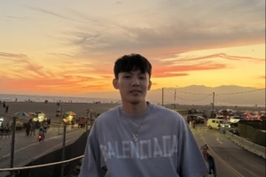 徐杰分享洛杉矶日落街拍照片！海外特训落幕，享受悠闲时光，现已返回国内