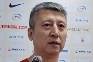 郭士强评价:杨瀚森与球队融合良好,赵继伟身体状况优异