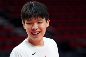 NBA赛季锻炼后 杨瀚森486天后重返国家队 23日迎战荷兰男篮