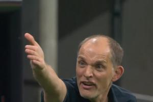 英格兰形势危急!0-1不敌民主刚果,图赫尔场边狂喜指挥
