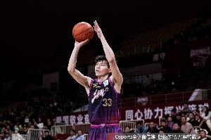 直播吧：浙江队为老将吴前提供E类老将合同，吴前尚未决定是否接受