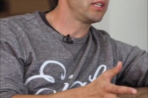 上帝的孩子！卡卡：我拼尽全力向穆帅证明，但同时内心也陷入挣扎