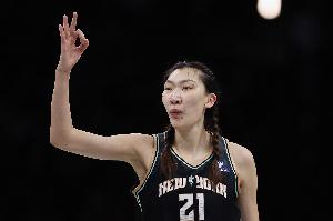 狂飙！韩旭17分盛宴，纽约自由人主场狂胜王牌