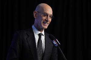NBA官方:本夏季联赛将试用水下装备传感器的新型智能篮球