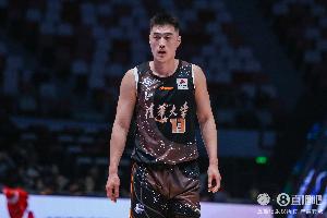 战报：清华大学91-98不敌早稻田大学