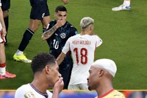 巴拉圭足协正式向FIFA投诉，对贝林捂嘴未染红提出质疑