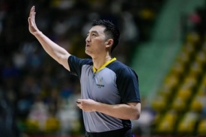 媒体人报道:中国裁判张潇执裁NBA夏季联赛,张云松、李楠、刘晓宇亮相现场