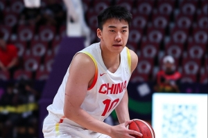 王俊杰打球扎实,关键攻防定胜负,球迷齐呼MVP