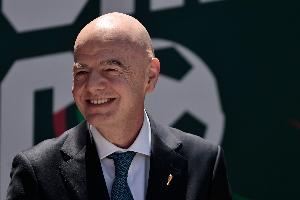 外媒:国际足联主席因凡蒂诺乘坐私人飞机频繁出行,引发环境问题讨论
