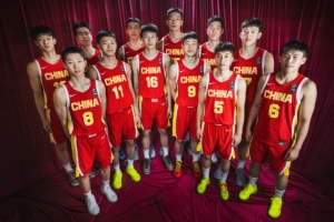 媒体人指出：国青队中不乏具备天赋与潜质的人才，期待他们保持锐气，努力早日为国家效力